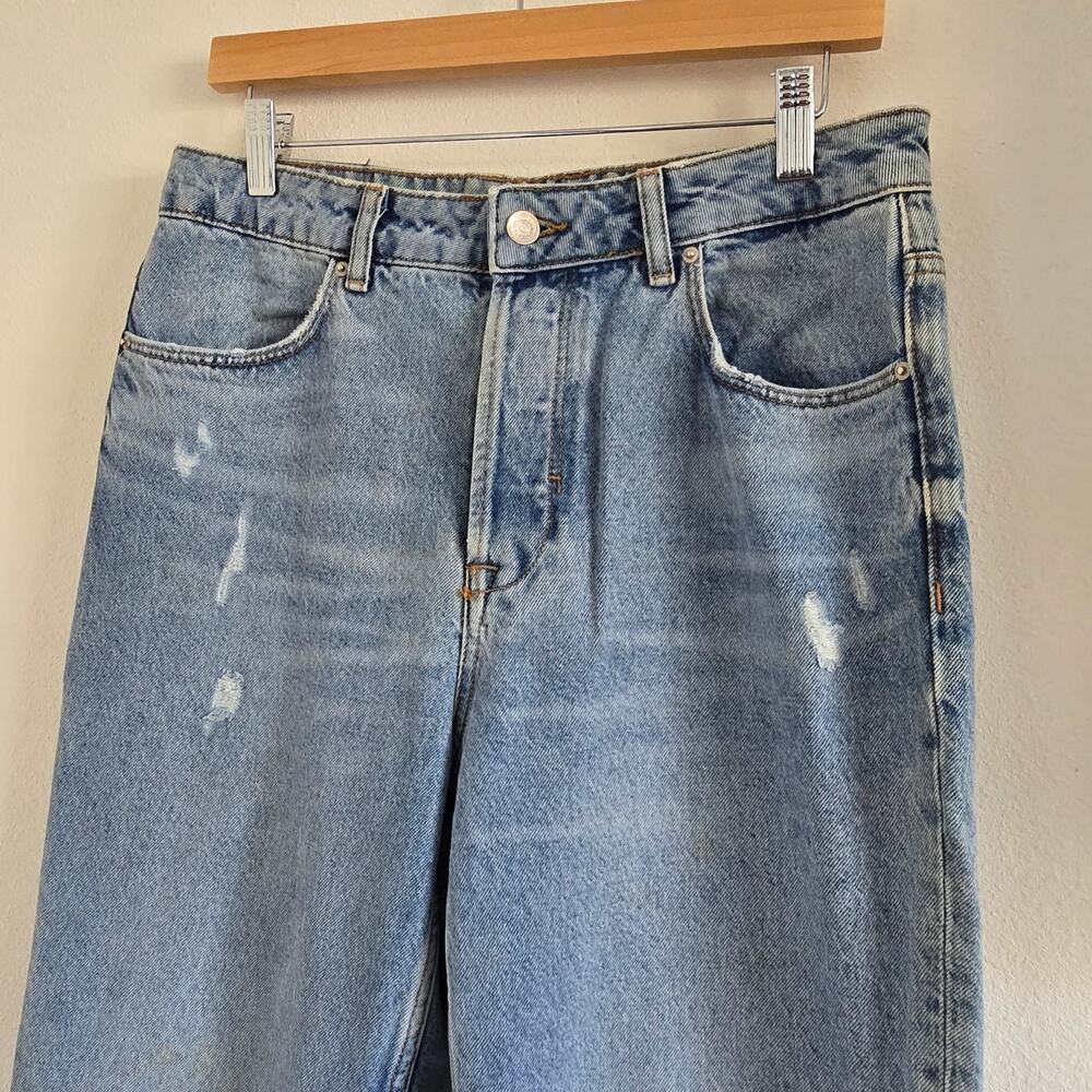 Zara High Waisted Wide Leg Baggy Straight Jeans Size 8 Raw Hem Relaxed - Picture 3 of 8
